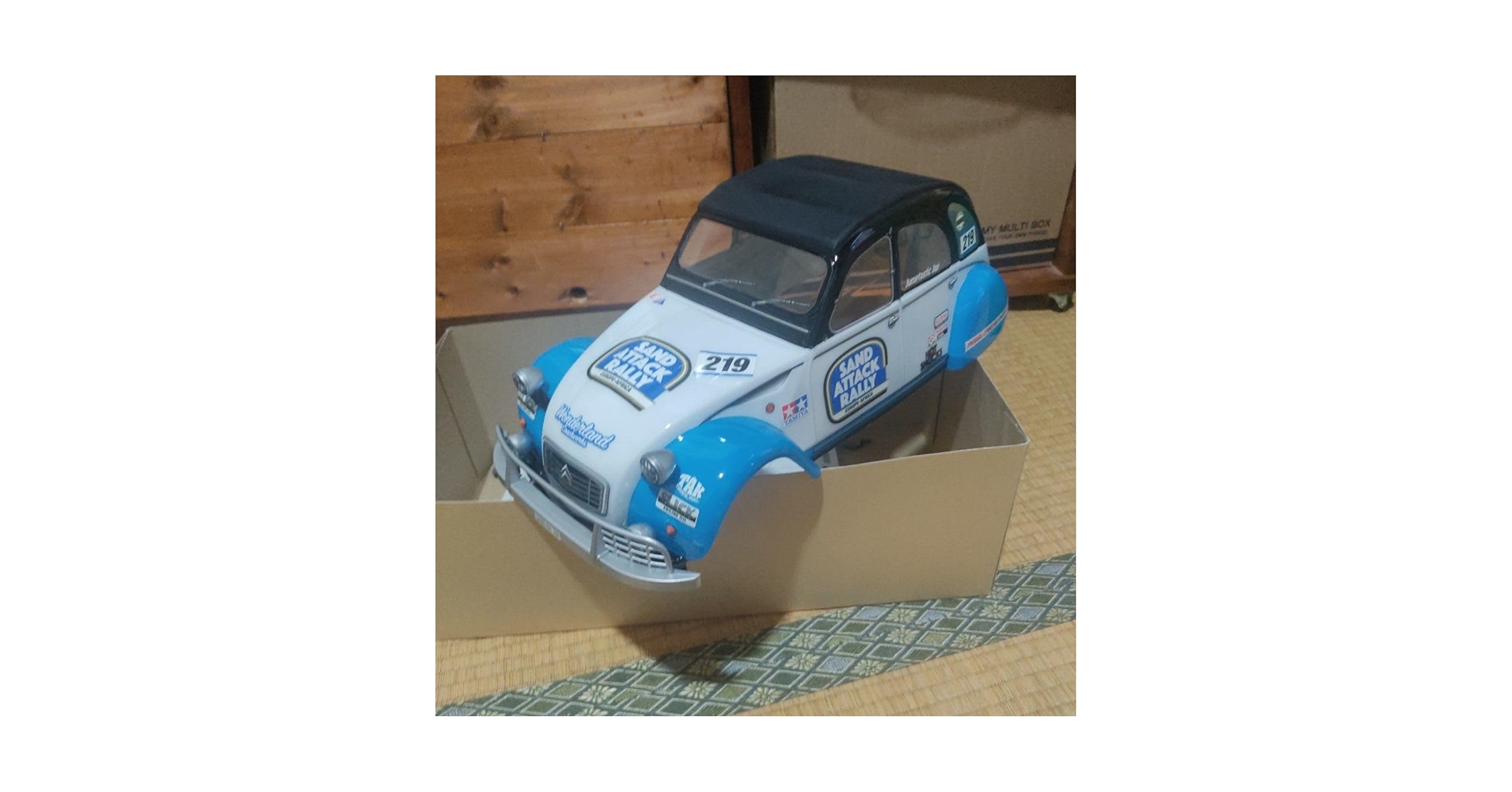 タミヤ　シトロエン　2CVラリー　ボディ 新製品】1/10RC シトロエン 2CVラリー 〜タミヤ | 4x4magazine.co.jp